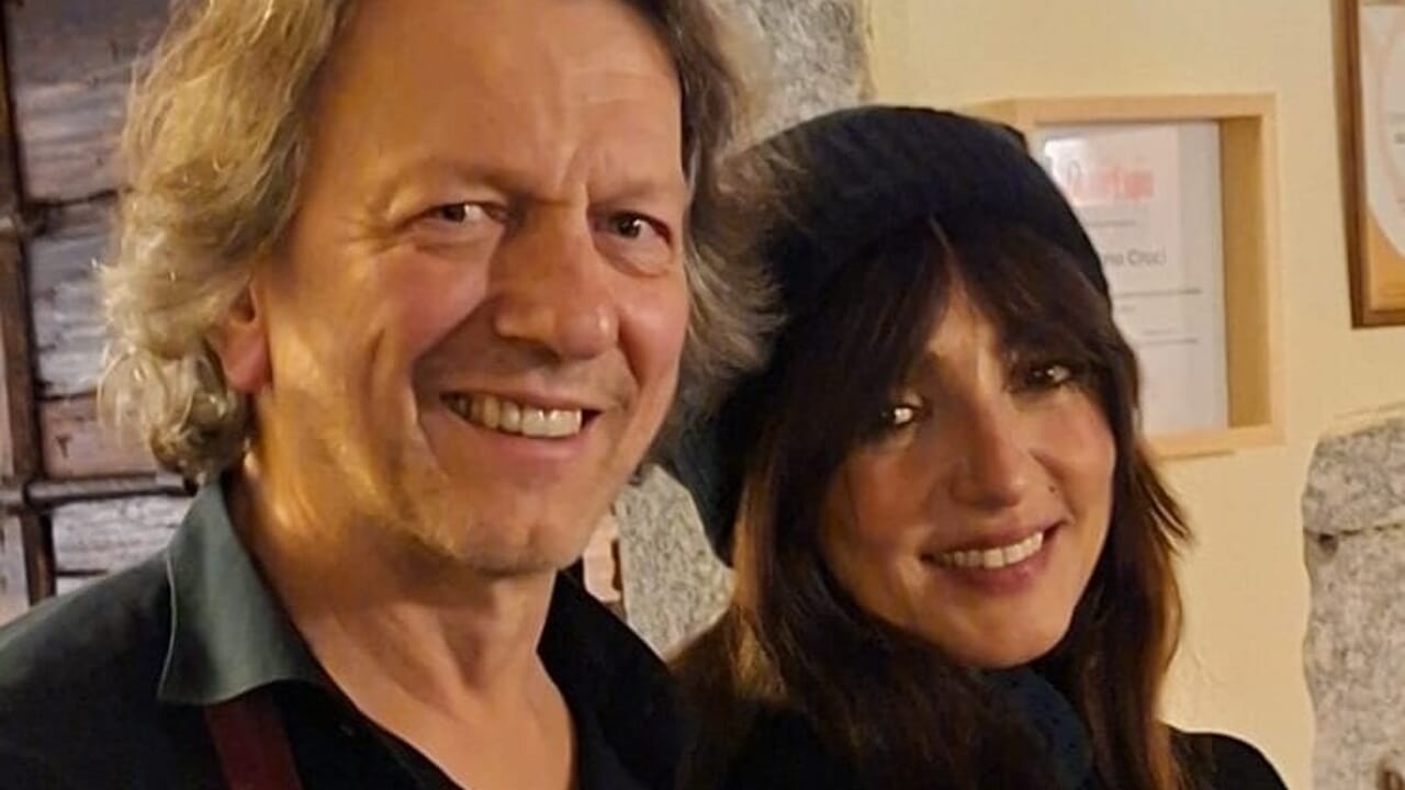 Ambra Angiolini, cena con amici al Crotto del Sergente di Como