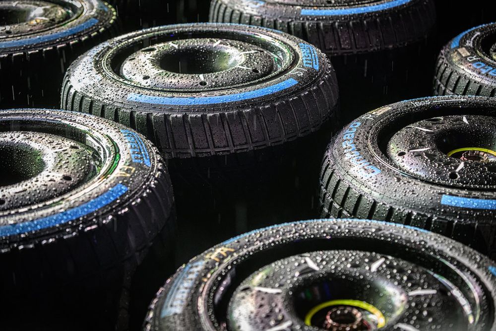 Le gomme da pioggia della Pirelli