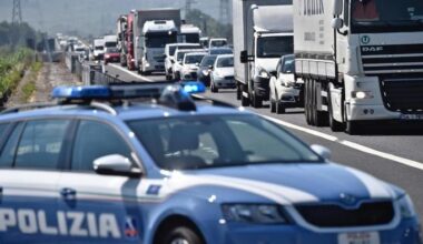tratto chiuso dopo Firenze sud, traffico in tilt