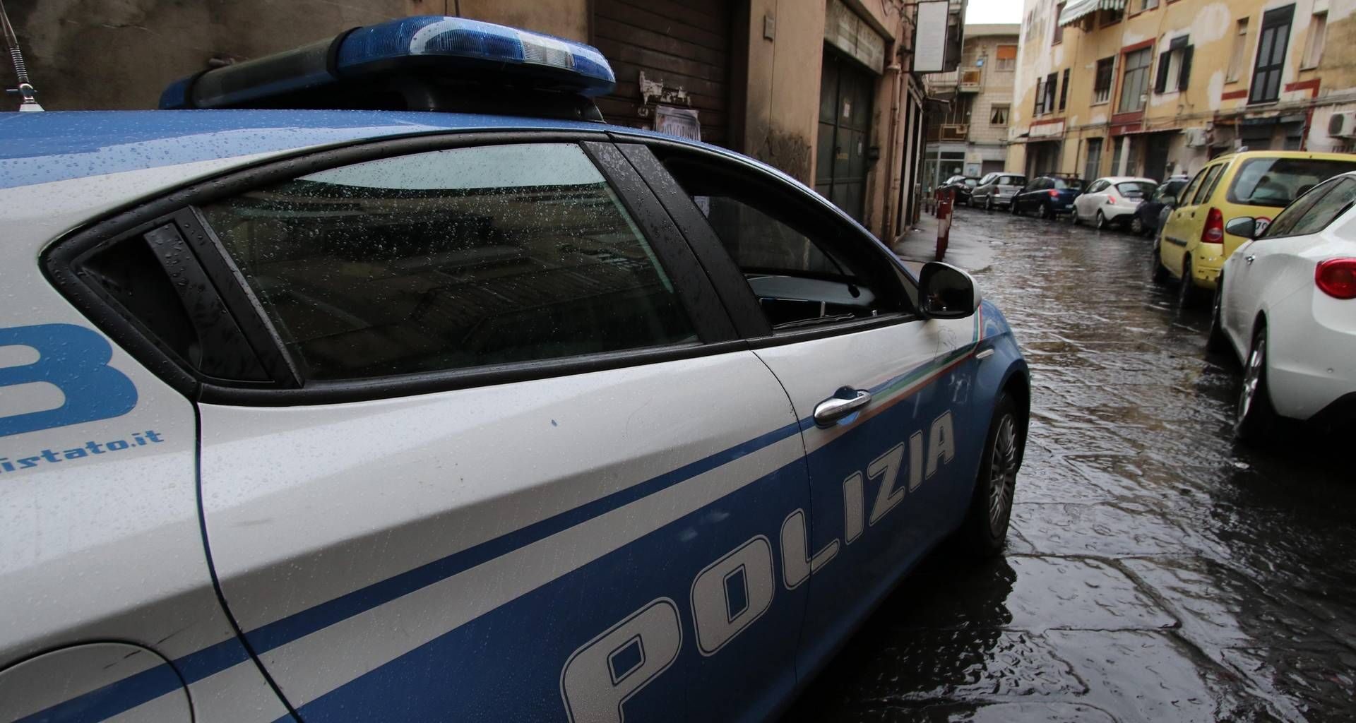 Sparatoria in pieno giorno a Napoli, morto 26enne