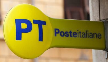 Niente Spid a pagamento con Poste, gratuito fino al 2030: chi dovrà pagare