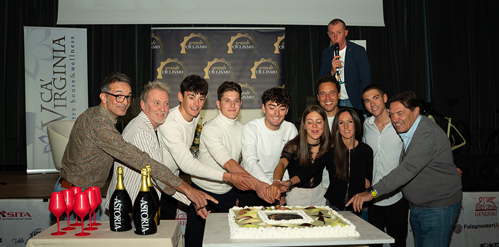 Da sinistra, Giacomo Rossi e Maurizio Radi, gli organizzatori con i loro ospiti