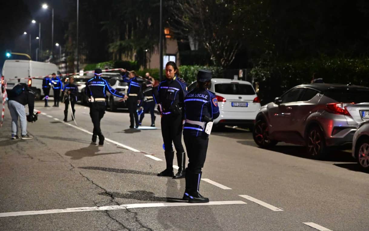 Incidente a Milano, bambino investito da un furgone al Vigentino: è grave
