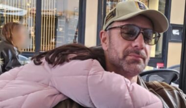 Raoul Bova, lo scatto con le figlie conquista i social e spunta il primo bacio con Beatrice Arnera