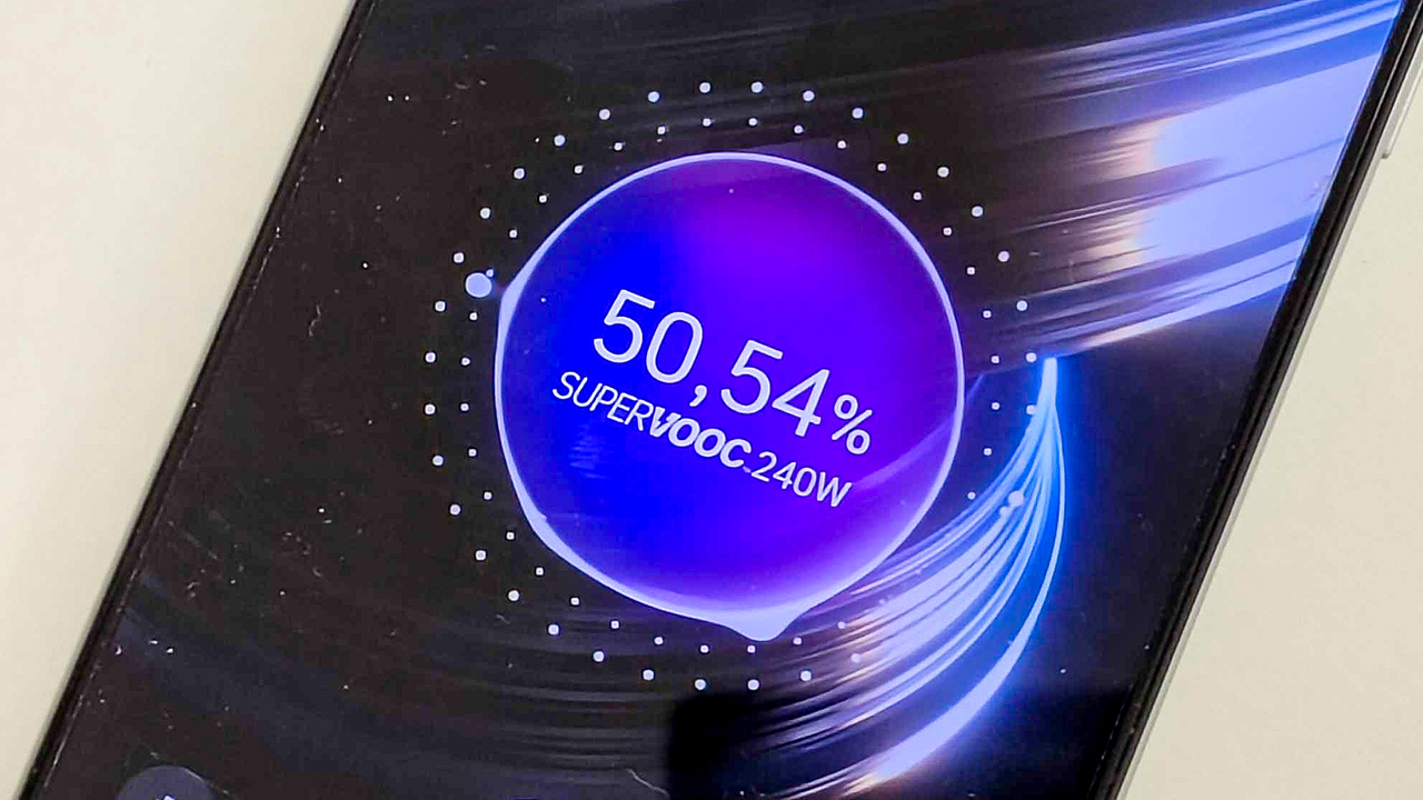 Ricarica veloce e durata batteria: miti sfatati da due anni di test - Hardware Upgrade