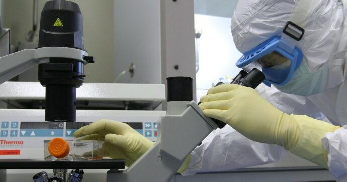 Confermato il legame tra mononucleosi e Sla nei ragazzini, lo studio del Bambino Gesù di Roma