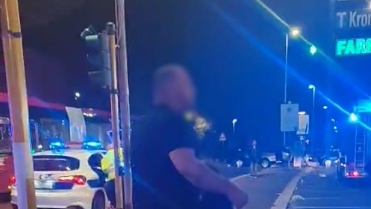 Roberto Mohamed muore in ospedale dopo l'arresto, gli amici assaltano le auto fuori dal San Filippo Neri