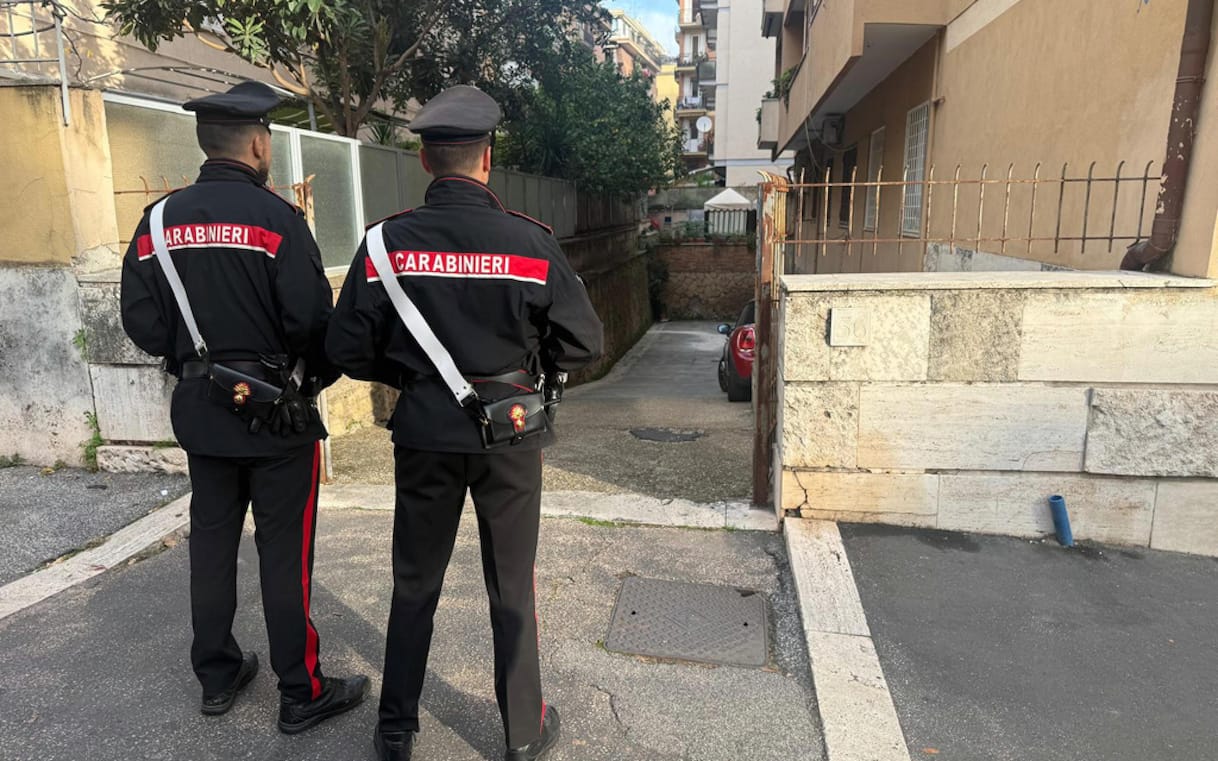 Roma, giovane precipita da un b&b: arrestato un 25enne - Sky TG24