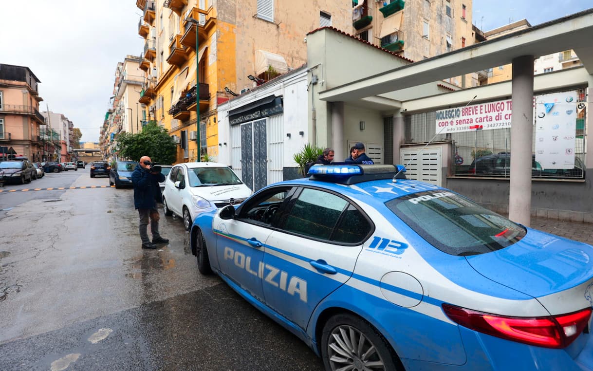 Napoli, 19enne ucciso da colpo di pistola alla testa: fermato un 15enne