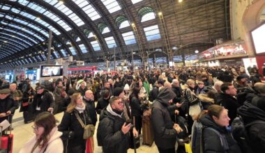Maxi ritardi e disagi sui Frecciarossa per un ennesimo guasto tecnico alla linea