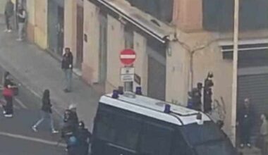 Cagliari, la guerriglia del primo novembre in piazza Garibaldi: idranti e lacrimogeni, poi i lanci di bottiglie