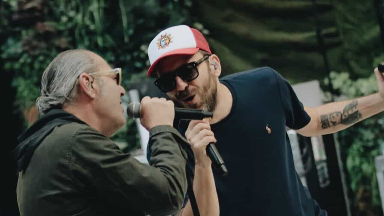 Il suo cuore ha scritto qualcosa di questa canzone