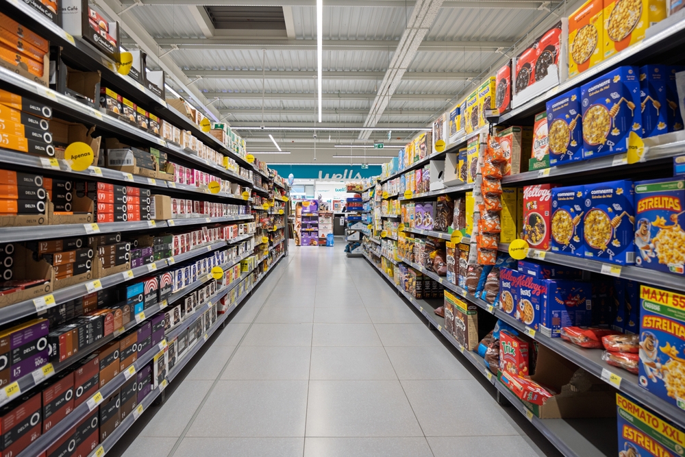 Cibi ultraprocessati e cancro al colon: uno studio dimostra il legame