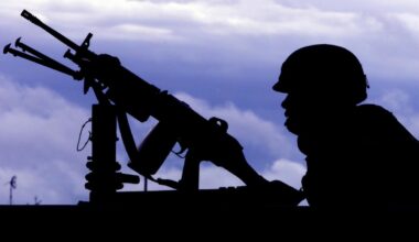 Milano, inchiesta sui 'cecchini del weekend' a Sarajevo: almeno 5 italiani pagavano per uccidere