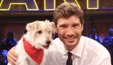 Affari Tuoi, Stefano De Martino stavolta si salva solo con un aiuto dal cielo