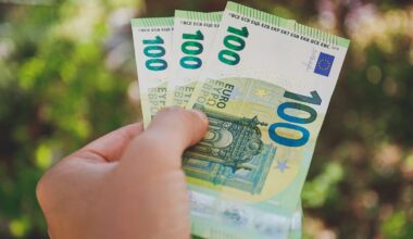 Chi guadagna di più in Italia, la classifica degli stipendi