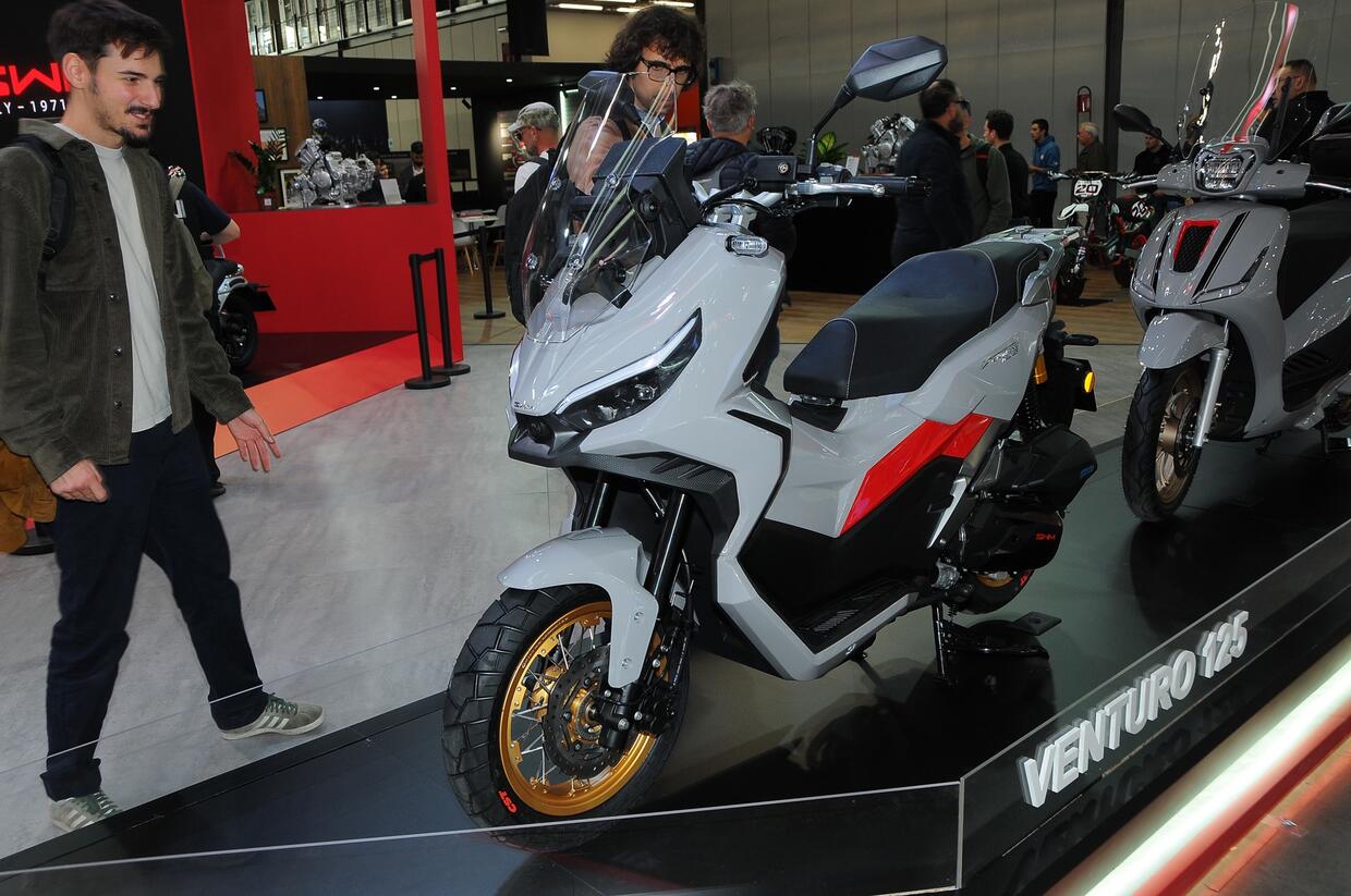 SWM, a sorpresa due scooter con prezzo "stracciato"