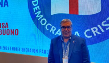 Totò Cuffaro fa un passo indietro e rassegna le sue dimissioni da segretario nazionale della Dc