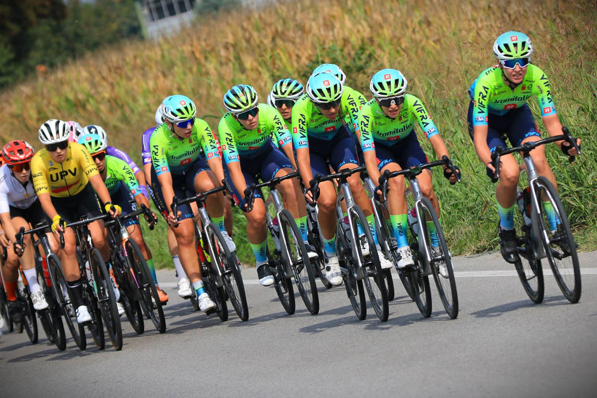 10 atlete per il Team Aromitalia 3T Vaiano 2026