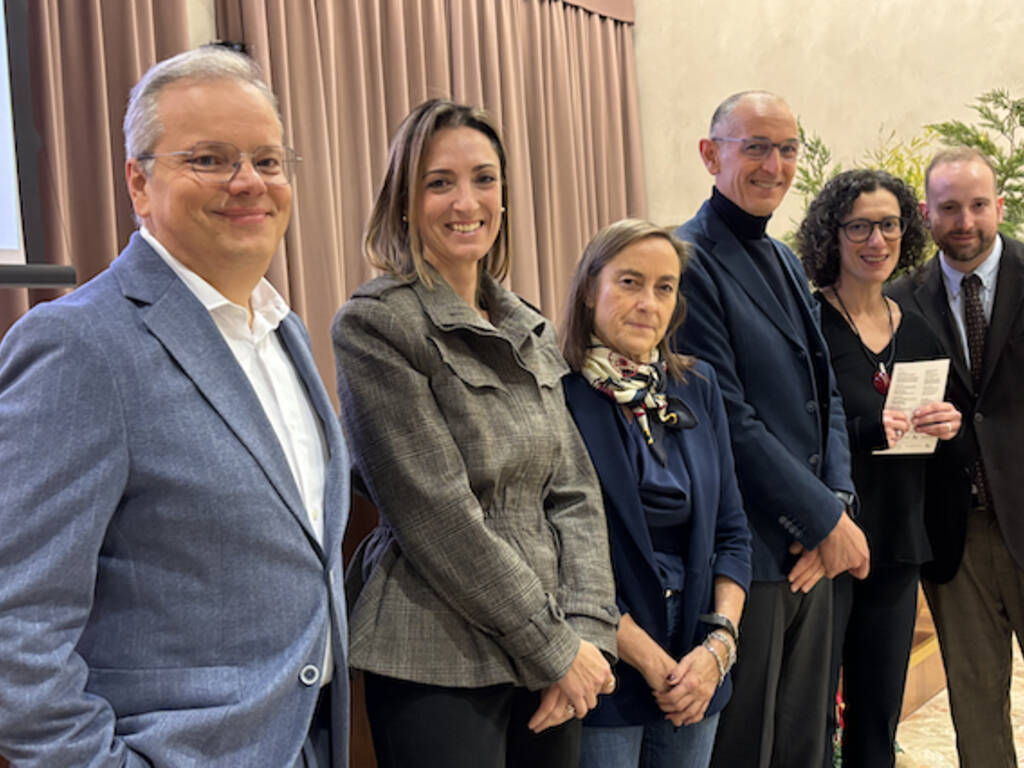 Uomini e donne non si ammalano allo stesso modo: cosa cambia nella cura