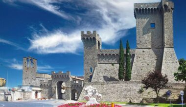Nella rocca medievale sul Monte Amiata su fanno mostre d’arte contemporanea (il curatore è giovanissimo)