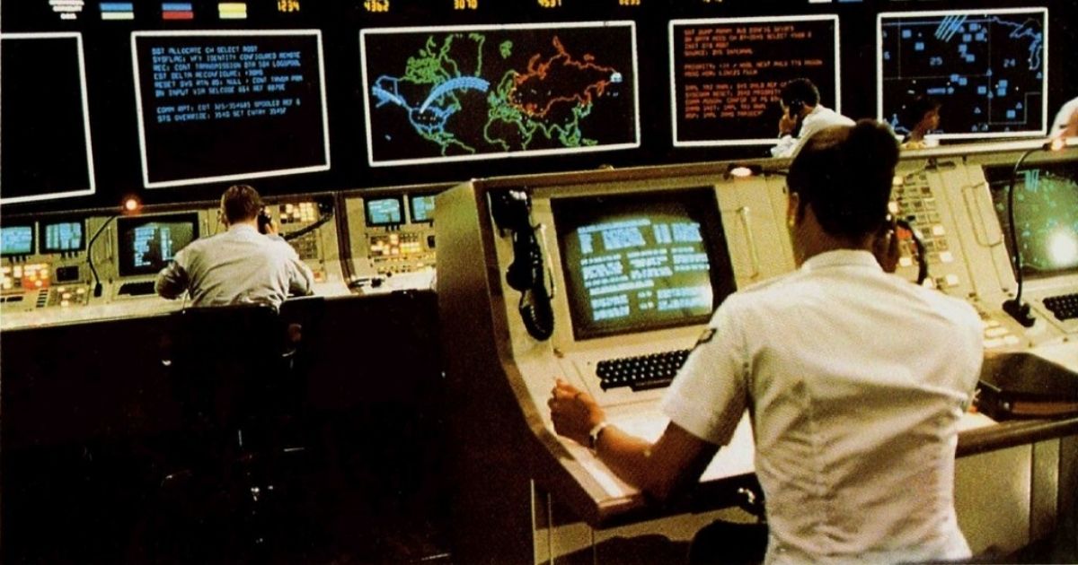 Questo film del 1983 ha inquietantemente predetto il futuro con sorprendente lucidità