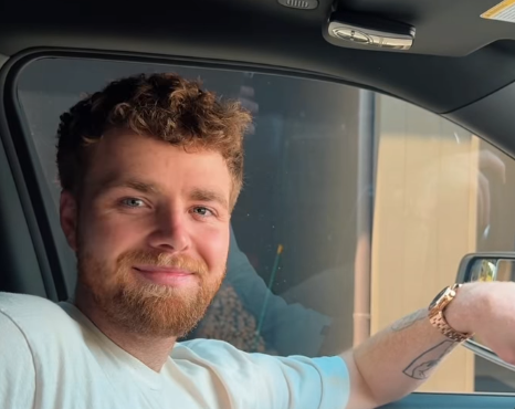 12 milioni di ascolti su Spotify, 20 milioni di follower su Tiktok