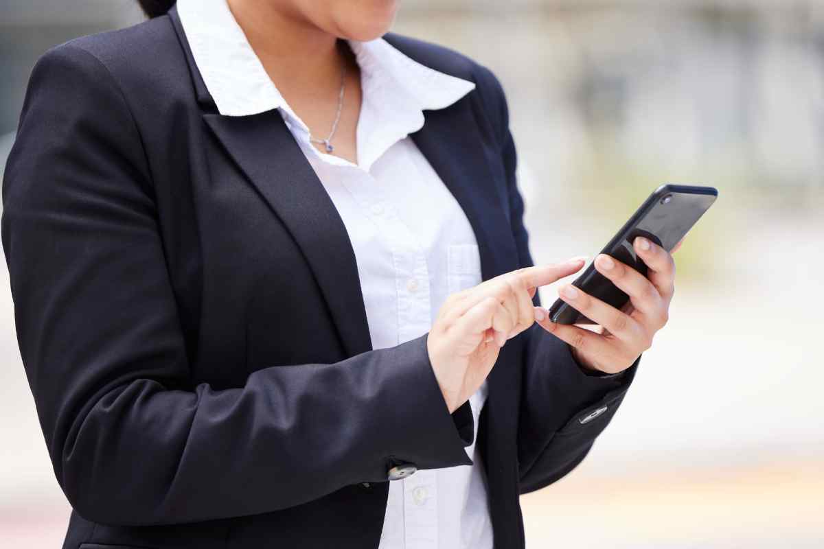 WhatsApp sotto attacco: la truffa del codice a sei cifre ti ruba l’identità