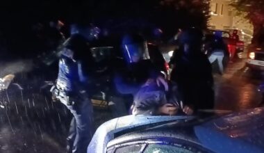 Tensione all'uscita del rave, scontri e feriti durante le operazioni di identificazione