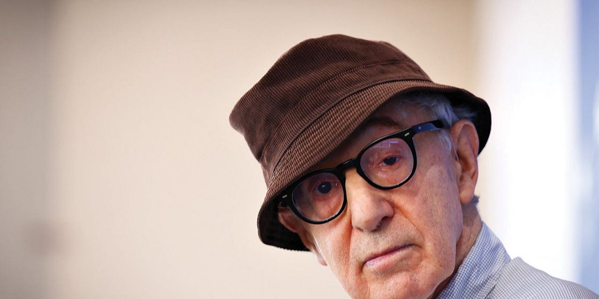 Woody Allen fa 90 anni e loro sono i suoi 5 migliori film, unici
