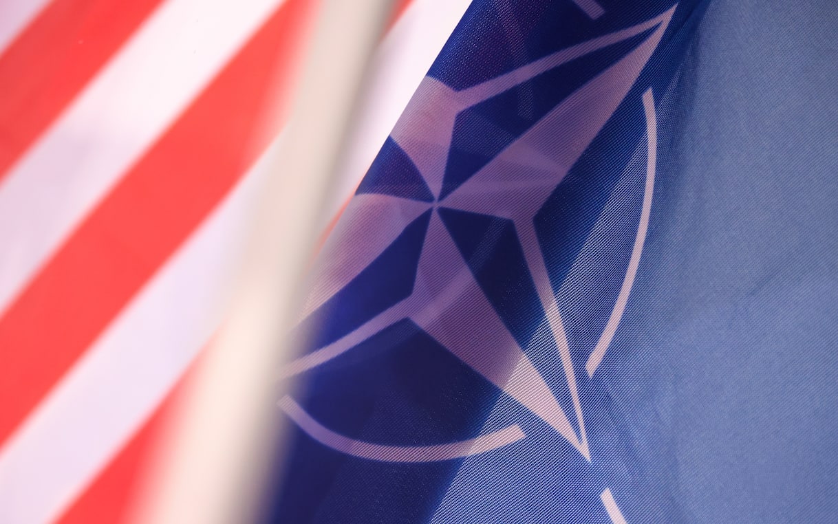 Tensione Nato Russia su cyber attacchi e guerra ibrida: le ipotesi sulle regole d'ingaggio