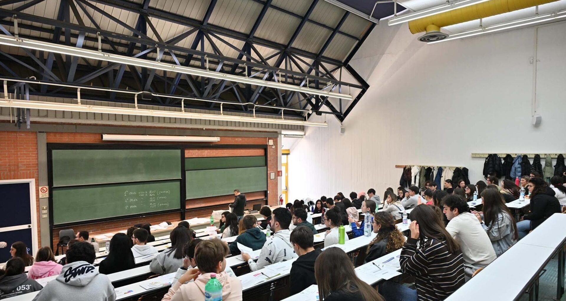 Medicina, stangata alla prima prova del semestre filtro: valanga di bocciati. Flop test di Fisica - la Repubblica