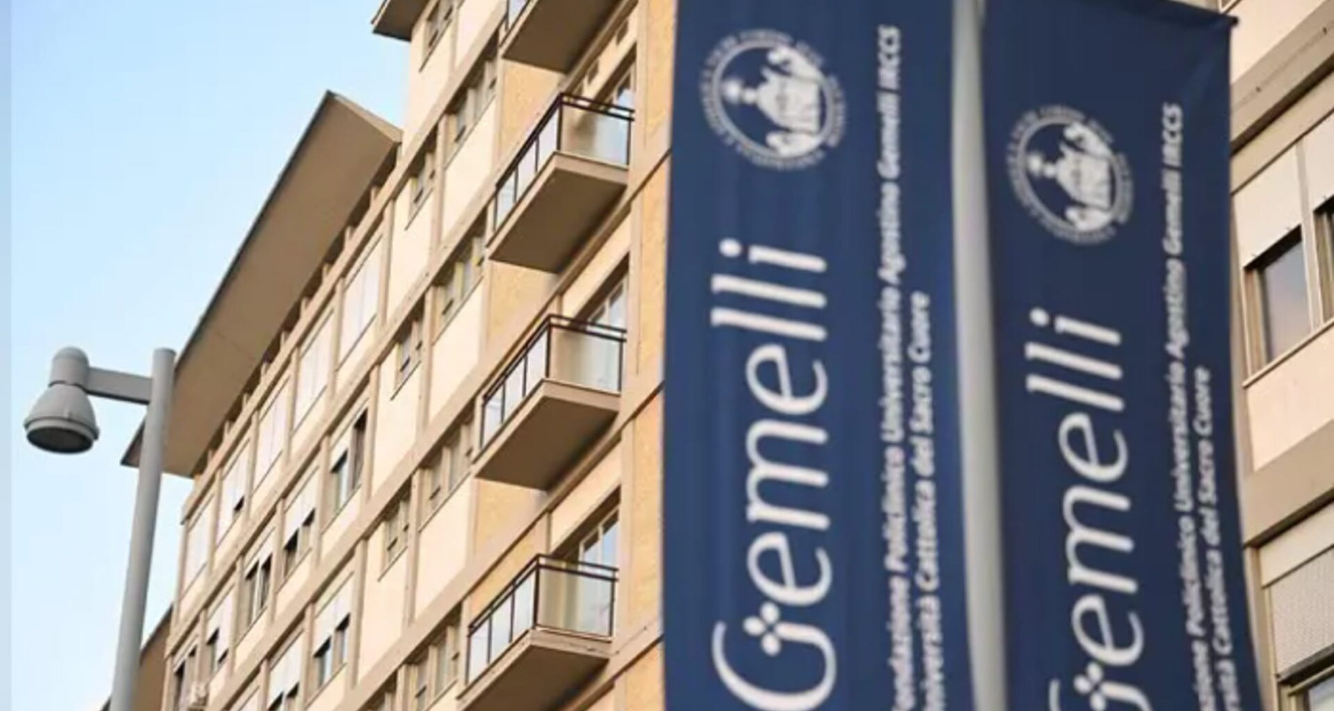 Tumore al polmone, paziente operato 4 ore dopo la diagnosi: il caso al Policlinico Gemelli