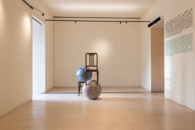 FOROF, ep.5: Alicja Kwade, INFRASUPRA, Installation view, ph. Monkeys video lab