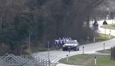 Spari a salve da auto in corsa sui ciclisti della squadra di Petacchi