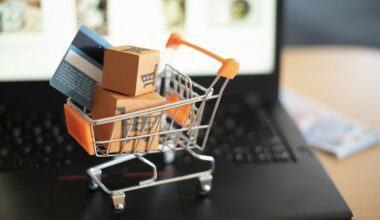 Boom dell'e-commerce, ma i negozi tengono: l'Italia è divisa tra clic e vetrine - Tgcom24