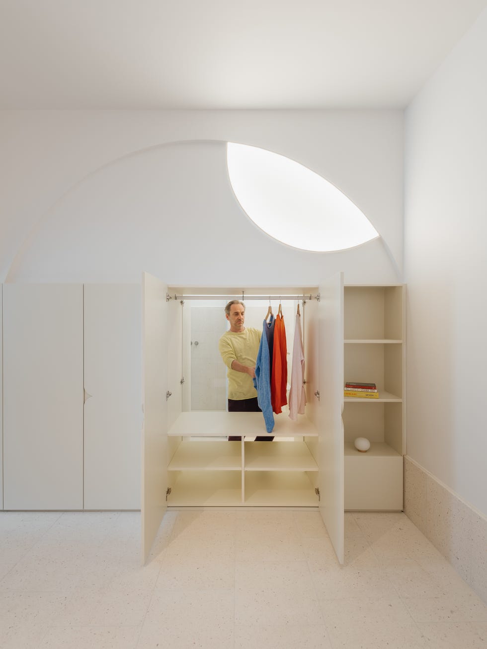 64 metros blancos arcos curvas detalles color reforma integral asa semisotano de lisboa