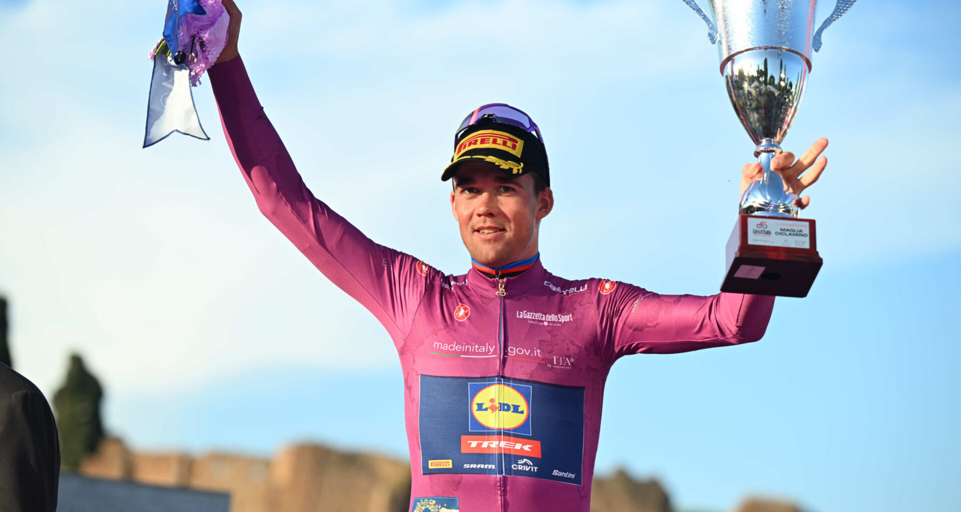 Danimarca, polemiche per l'assegnazione a Pedersen del premio di corridore dell'anno: "Mads è molto apprezzato, ma è una gara di popolarità o si basa sui risultati?"