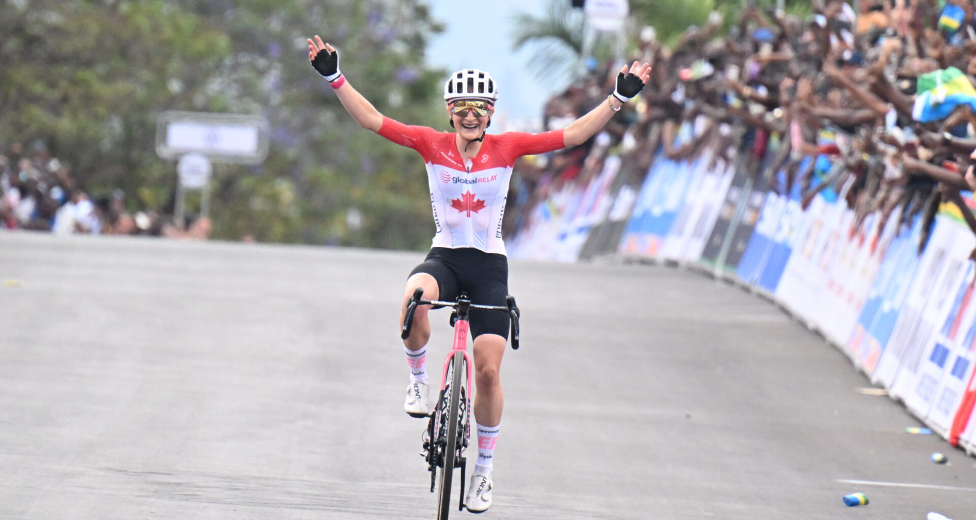 Ef Education-Oatly, l'iridata Magdeleine Vallieres rivela: "Uno dei miei primi allenatori usava il cibo come arma di ricatto"