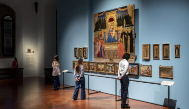 La smania di fotografare il Beato Angelico. Il paradosso della “reliquia” digitale