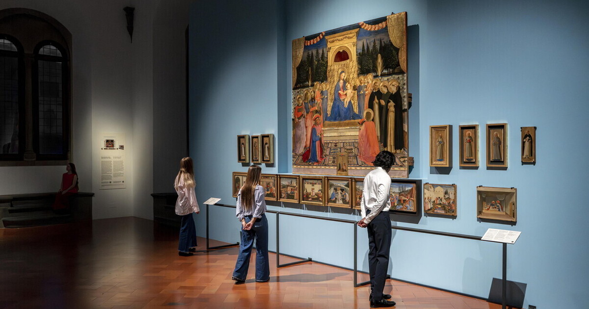 La smania di fotografare il Beato Angelico. Il paradosso della “reliquia” digitale