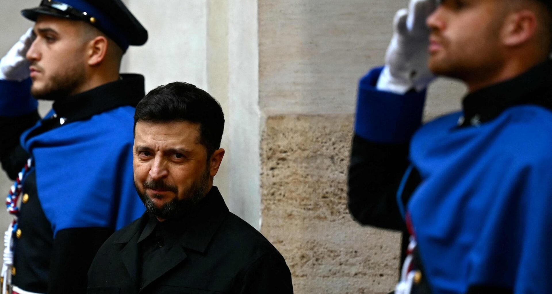 Finito l’incontro con Meloni. Zelensky a Repubblica: “Sono sempre pronto alle elezioni” - la Repubblica