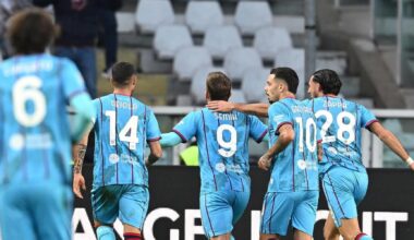 Gol pazzesco di Kilicsoy, i compagni del Cagliari non ci credono: “Sei pazzo…”