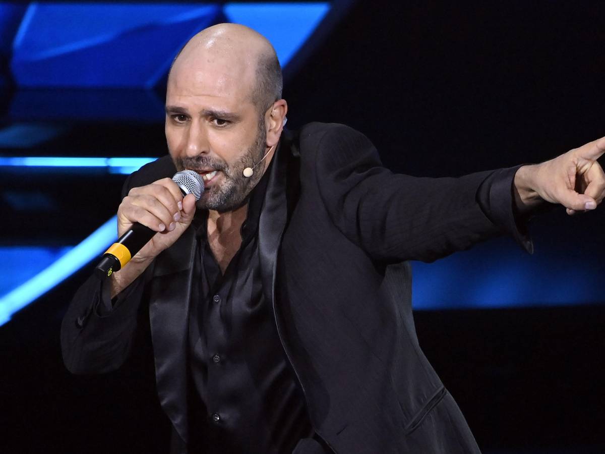 Crollano gli incassi per Checco Zalone: guadagni a picco dopo il licenziamento dell'ex moglie