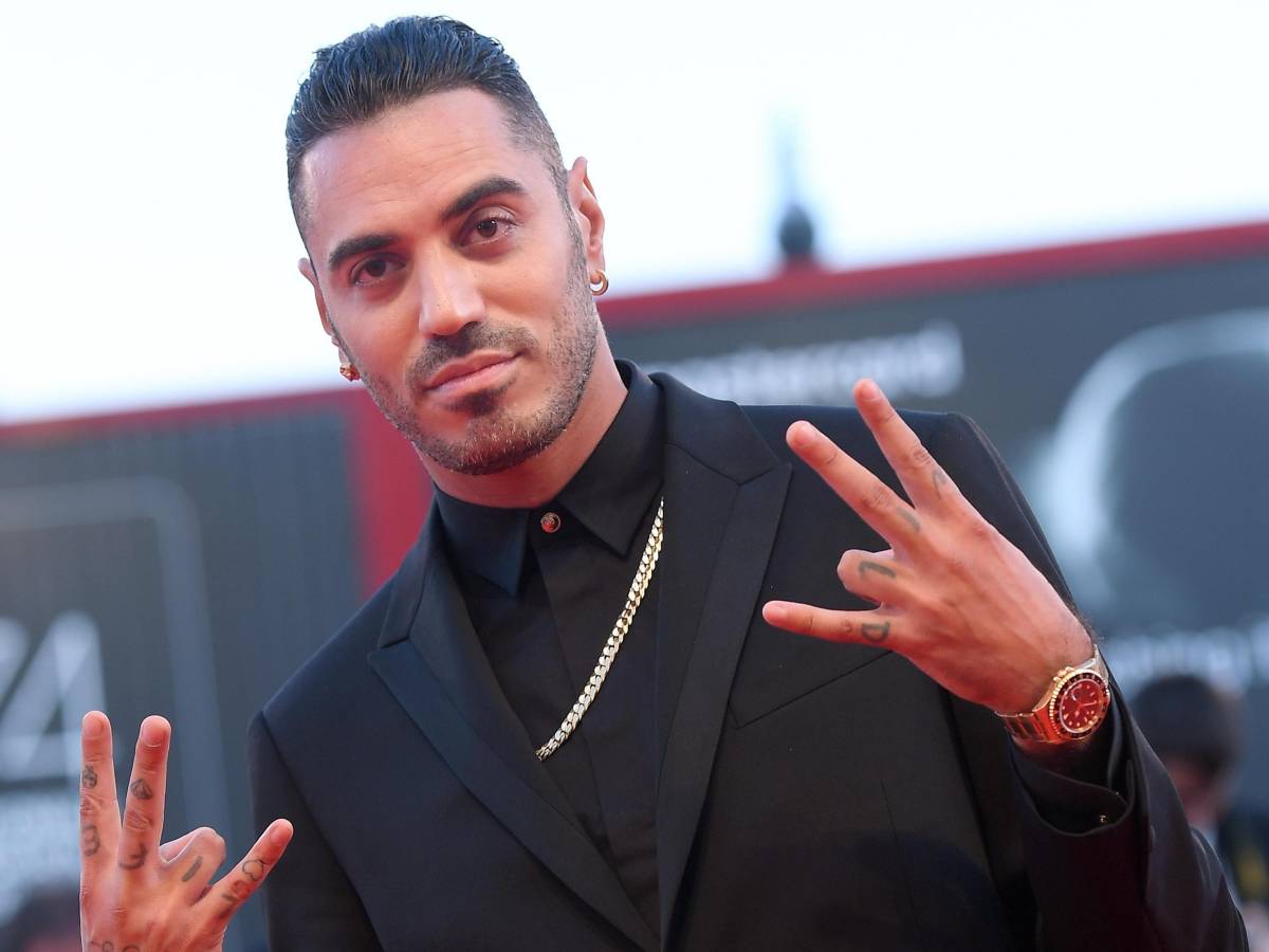 "Solidarietà a chi era in piazza". Anche Marracash si schiera con Askatasuna