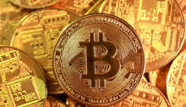 Le Borse di oggi, 2 dicembre. Bitcoin: recupera terreno (+6,8%) e torna sopra i 90.000 dollari