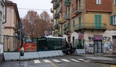 Natale militarizzato, la lettera dei commercianti: “Sussidi per la situazione in Vanchiglia”