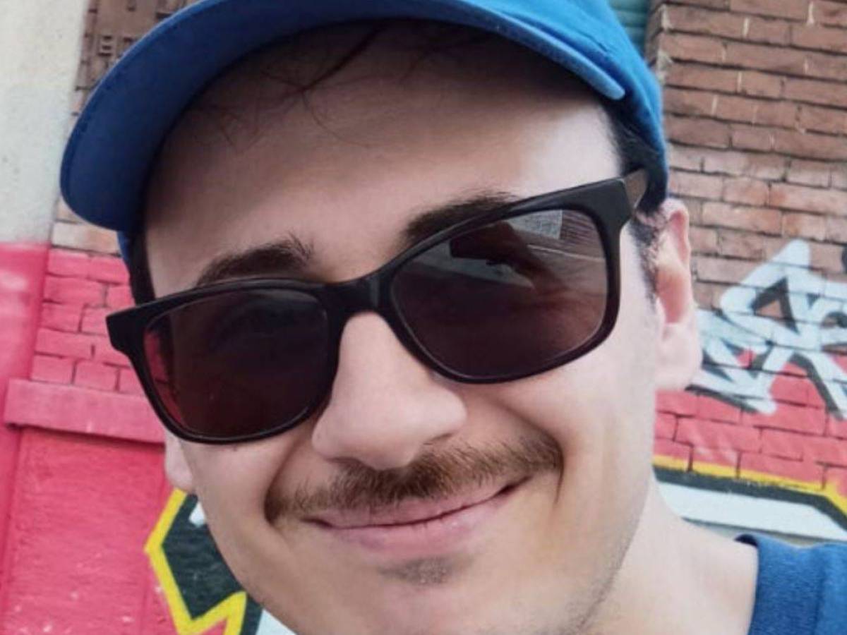 Parigi, l'amico di Ilaria Salis torna libero. Ma rischia l'estradizione in Germania