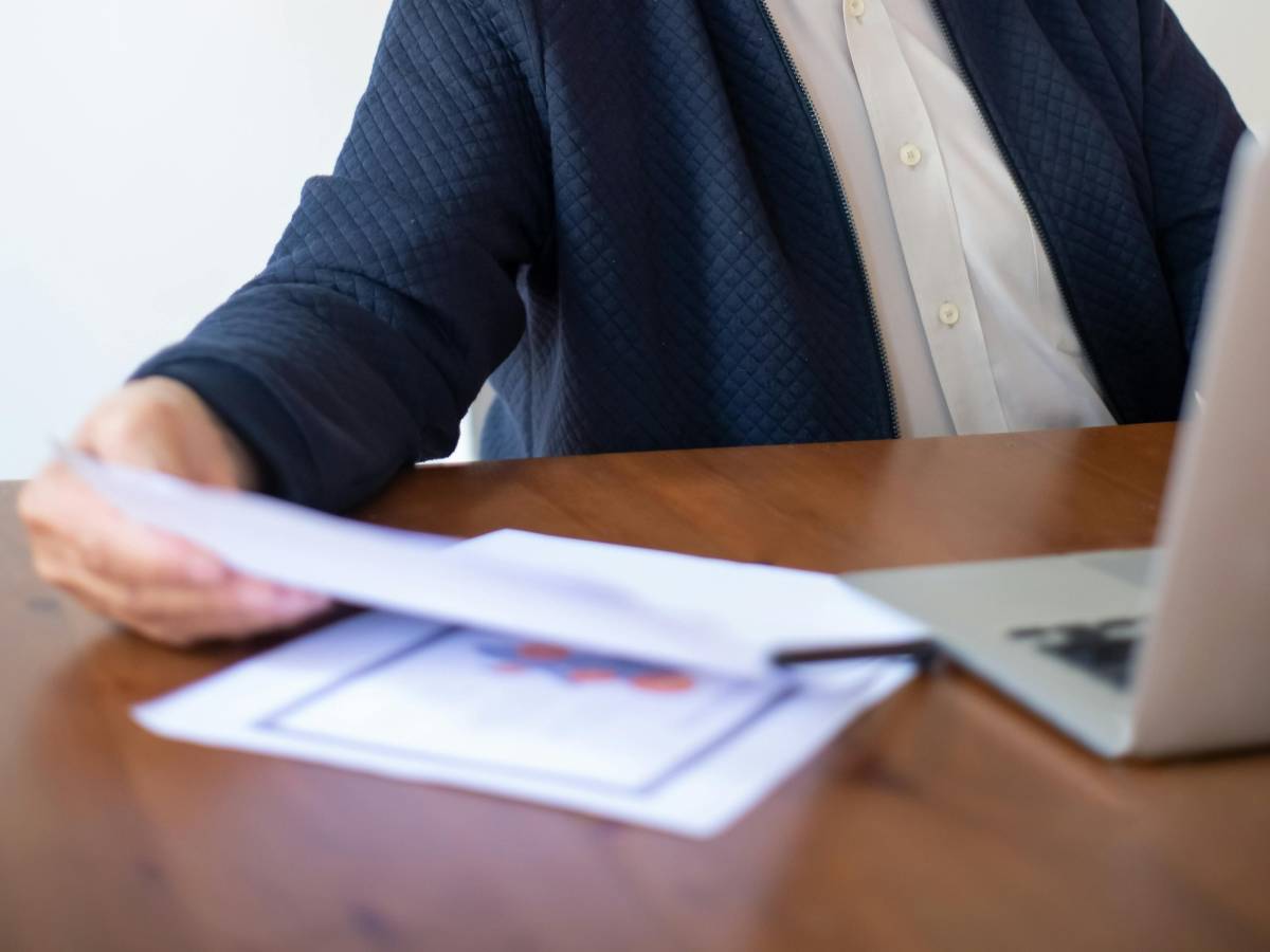 Pensioni, l’aumento con la rivalutazione 2026: le stime per fascia e l’effetto sull’assegno