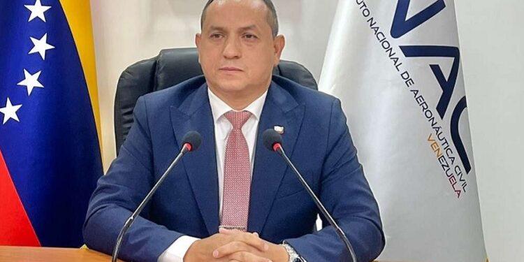 il ministro dei Trasporti venezuelano Ramón Velásquez Araguayán